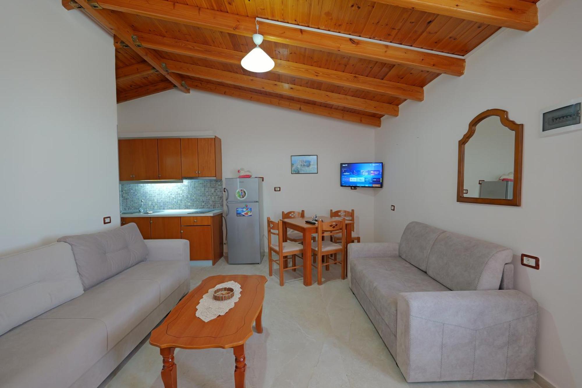 Arthur's 4apartments Homestay *