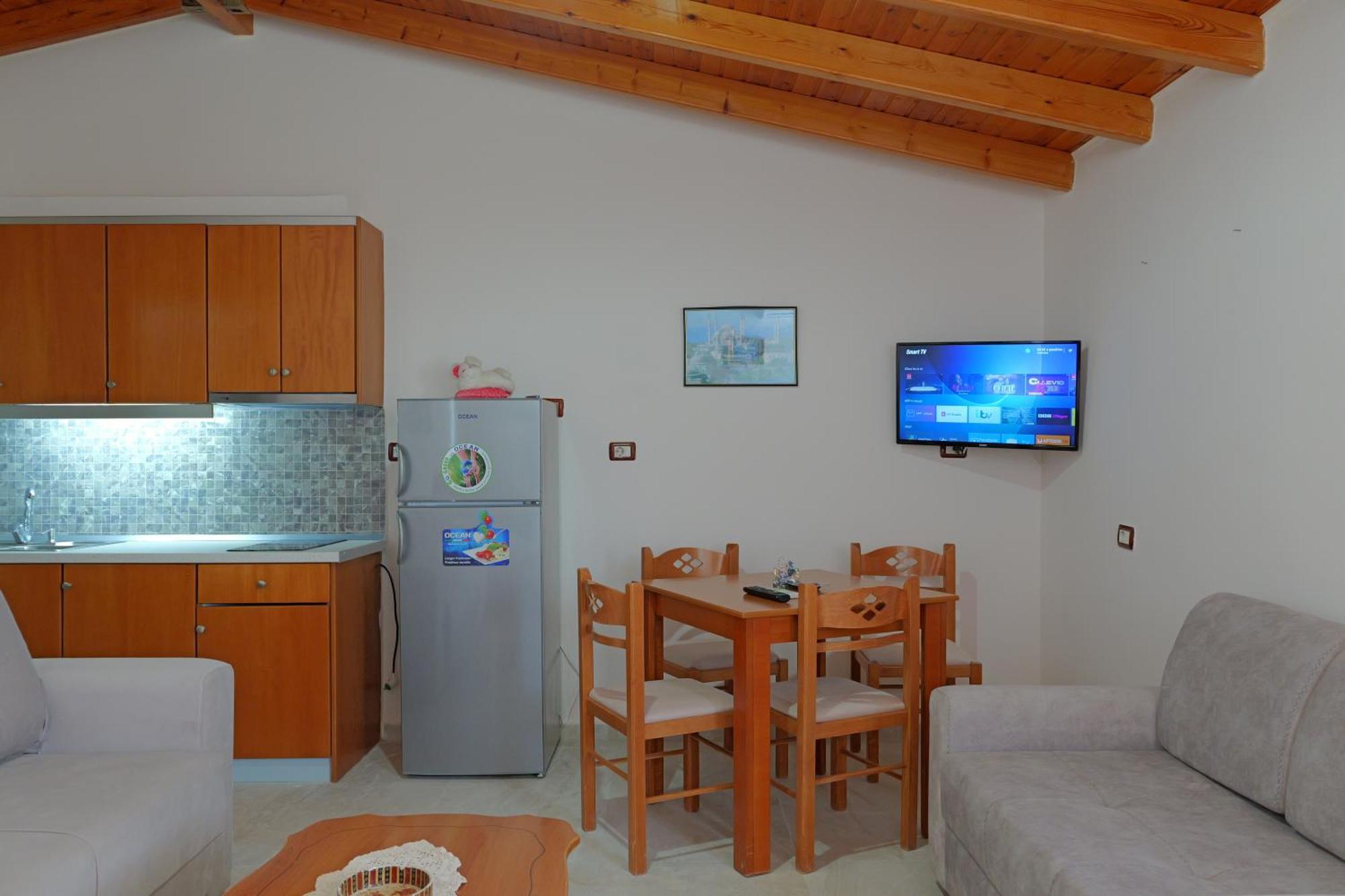 Homestay Arthur's 4apartments *